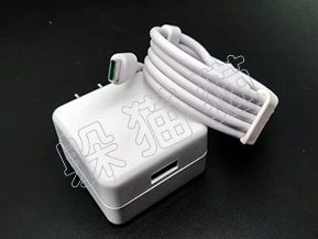 給手機買個保險！充電器防偽那些事